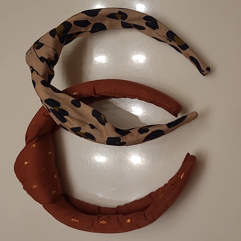Set of headbands